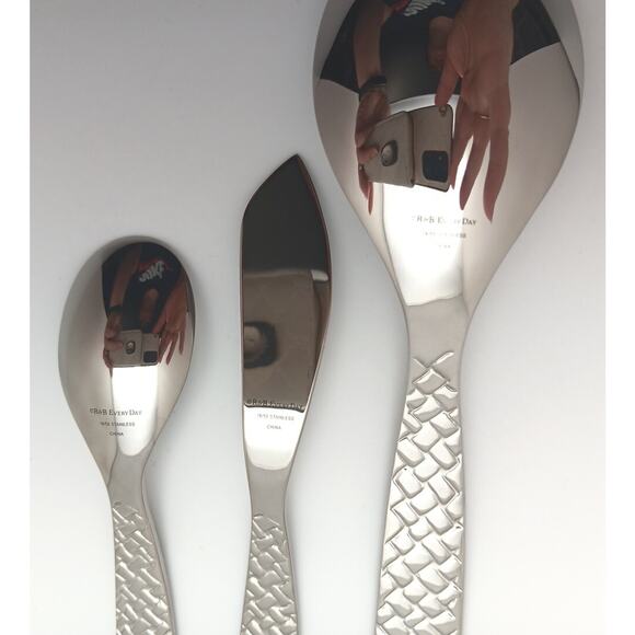 Reed & Barton Weave Serving Hostess3 piece Set 18/10 Stainless Flatware - Picture 4 of 5